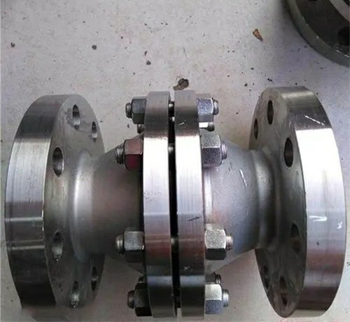 �߉������