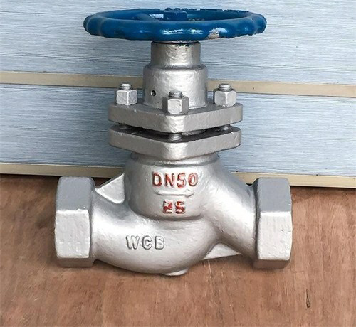 �z�������y